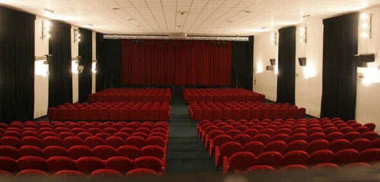 Inizio Scintillante per la Nuova Stagione del Teatro Delle Arti di Salerno