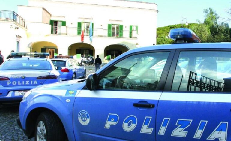 torre del greco maltratta compagna