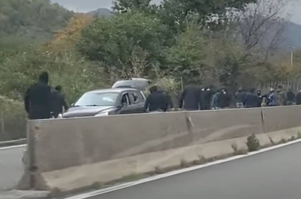 Scontri tra ultras di Avellino e Paganese, 20 indagati