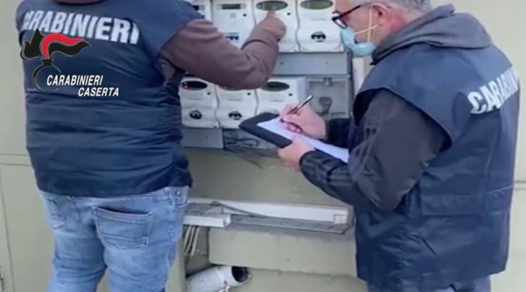 Maxi truffa dell’energia: indagati anche dipendenti Enel e Italgas