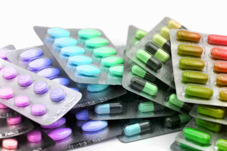 Falsi farmaci anti covid venduti on line : oscurati 42 siti web