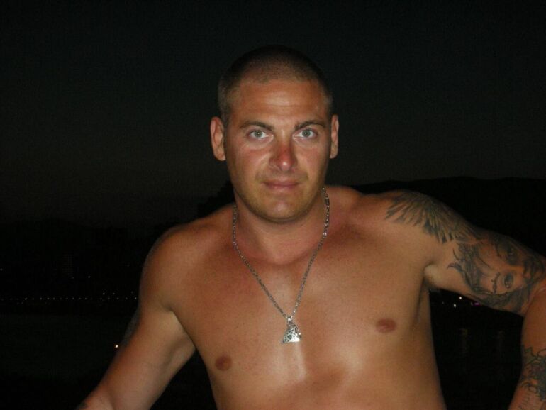 Tatuatore ucciso dalla camorra: ergastolo definitivo per il boss Abete e il killer