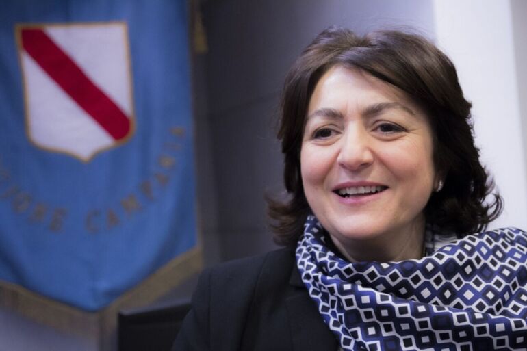 Campania, il Consiglio regionale approva legge su parità salariale uomo-donna