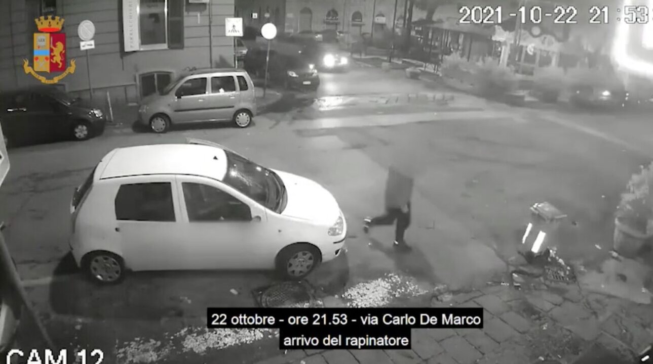 Napoli, arresto rapinatore