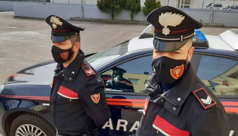 Sparanise, sorvegliato speciale arrestato: a casa aveva computer rubato all’Asl