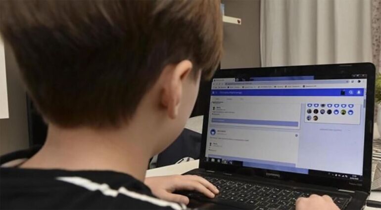 Scafati, arrestato l’orco dei social network