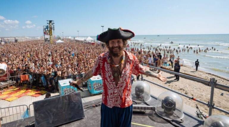 Castel Volturno, unica tappa campana del ‘Jova Beach Party 2022’