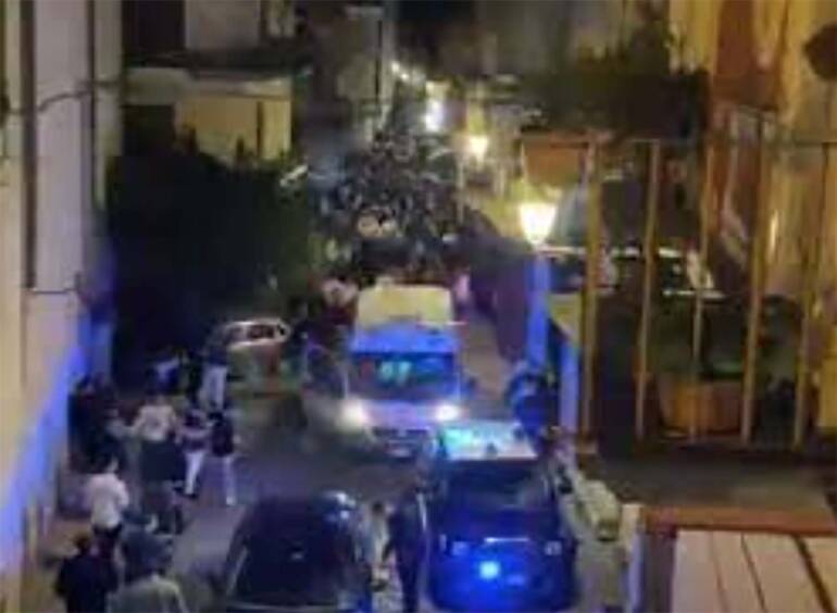 Aversa, rissa nella movida sfocia in tentato omicidio: preso minorenne