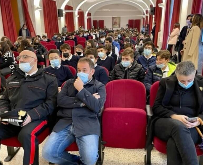 Maddaloni, villaggio dei Ragazzi: lezione di legalità con il magistrato Vincenzo Saladino