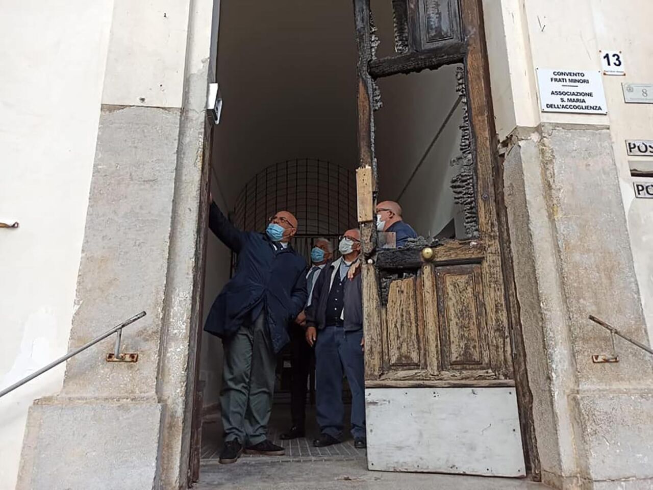raid incendiario convento marcianise