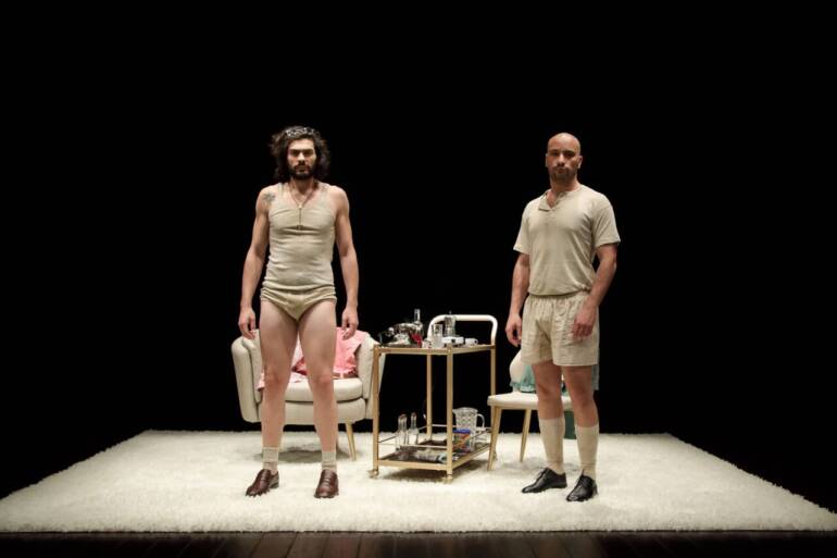 Al Nostos Teatro di Aversa va in scena ‘cazzimma&arraggia’