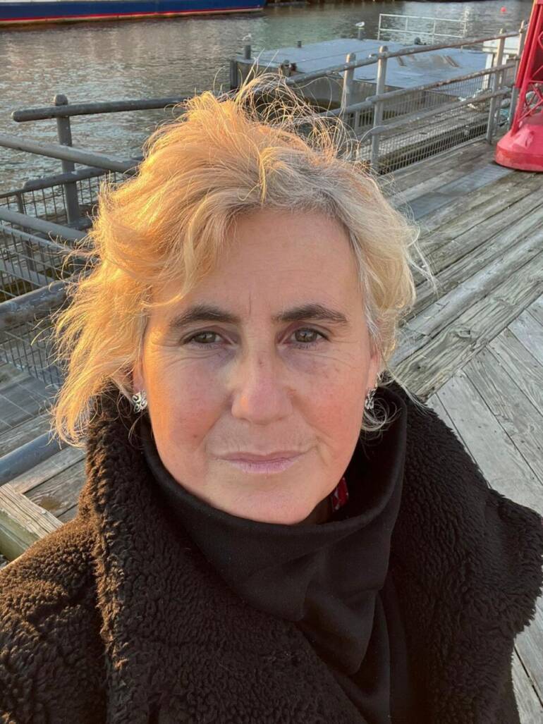 #3C, un volo a New York per conoscere la Napoli di Angela Vitaliano