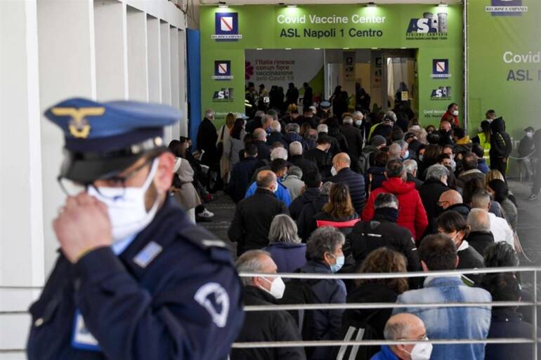 Ancora un record di contagi in Campania: oggi 11.492