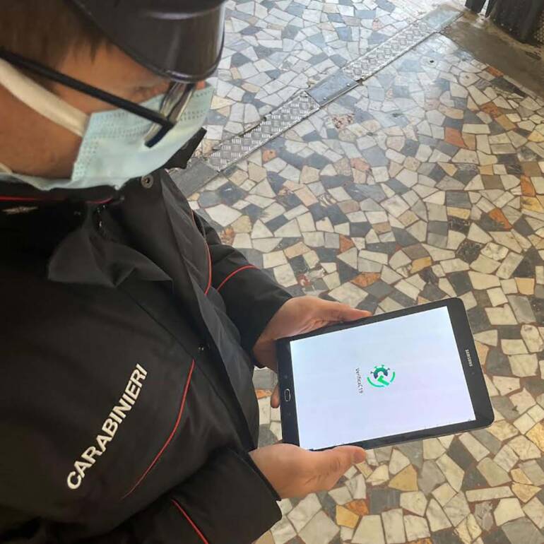 napoli positivo a passeggio