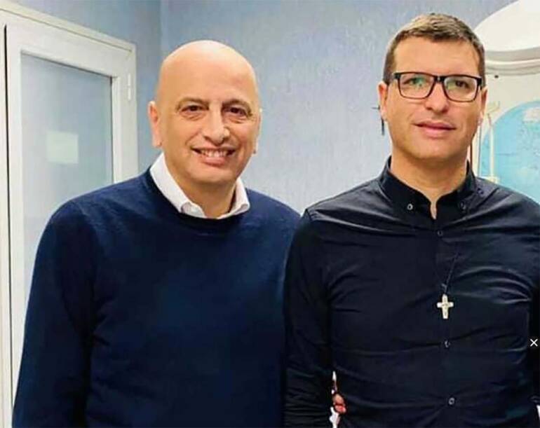 Napoli, arriva Babbo Natale anche per i ragazzi de ‘A’ voce d’è creature’