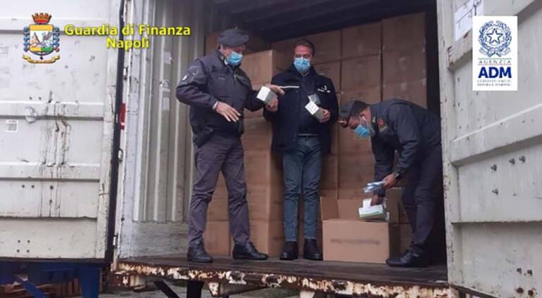 mascherine sequestrate porto di napoli