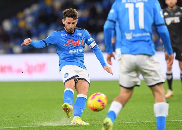 Milan Napoli, sfida tra ex capoliste acciaccate