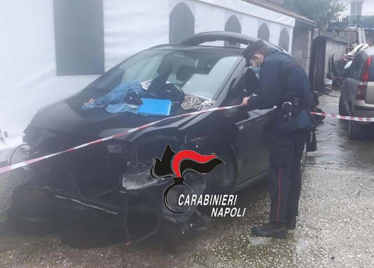 Ottaviano, scoperta centrale di ricettazione di auto rubate: 3 fratelli denunciati