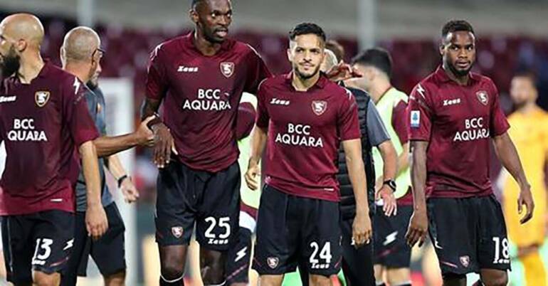 Salernitana a Verona senza 8 calciatori positivi
