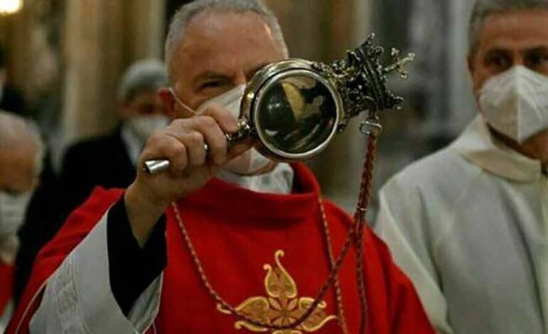 Napoli, dopo 3 anni stop, torna la processione di San Gennaro