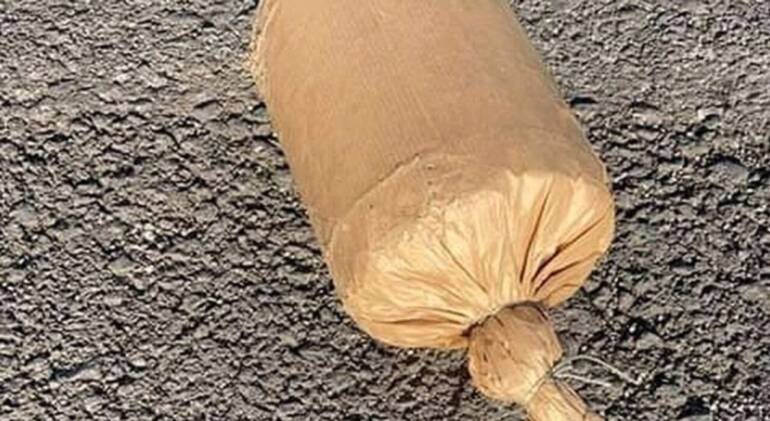 Salerno, bomba carta esplode davanti a locale in piazza della Libertà