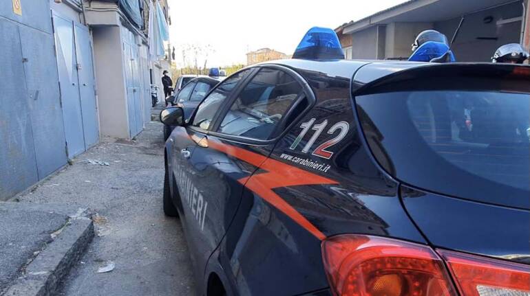 Benevento: si avvicina a donna che lo ha denunciato, arrestato 65enne