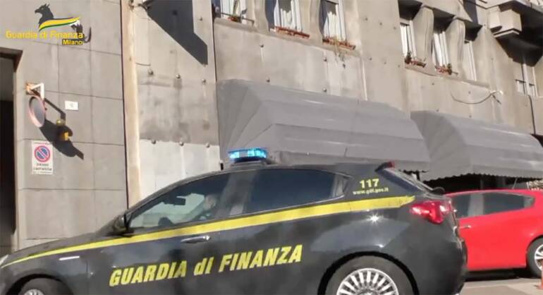 Il mago del pezzotto operava da Dubai: 500mila utenti in tutta Italia. IL VIDEO