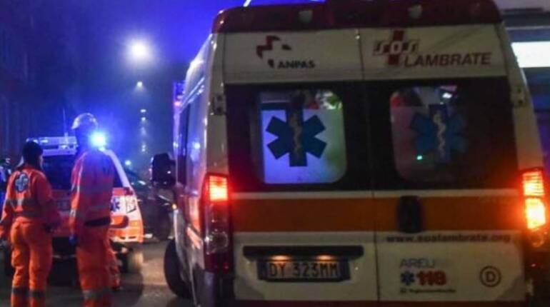 Auto finisce in una scarpata: morti 3 giovani in provincia di Matera