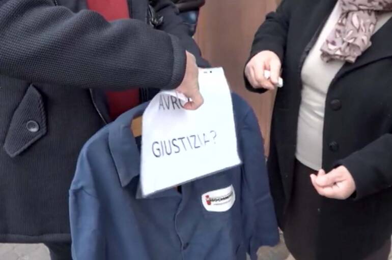 Avellino, ex dipendenti di Isochimica chiedono aiuto a Mattarella
