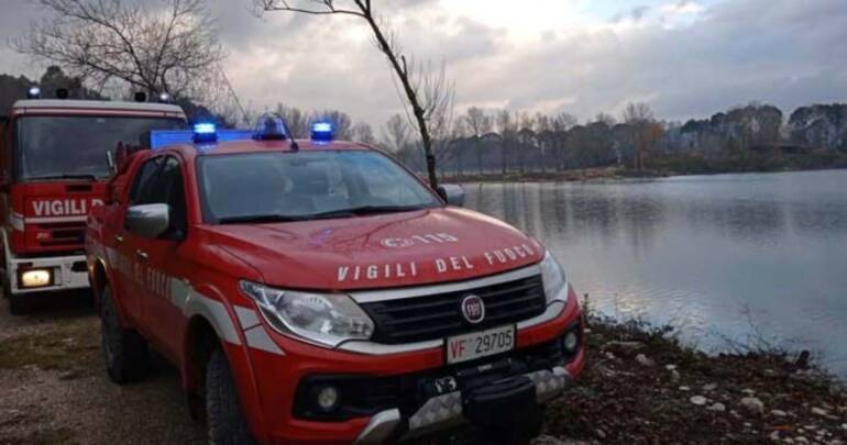 Ritrovato il corpo senza vita di Lucio Grasso: il pescatore è annegato nel lago dei Cigni