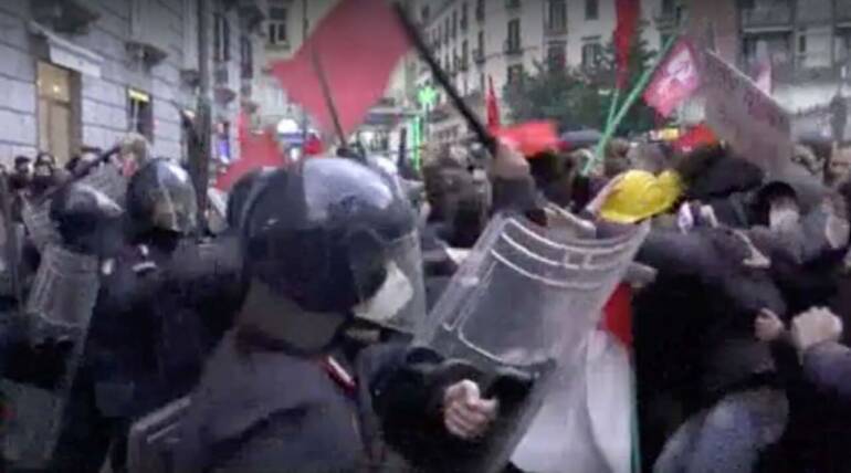 manifestazione a napoli