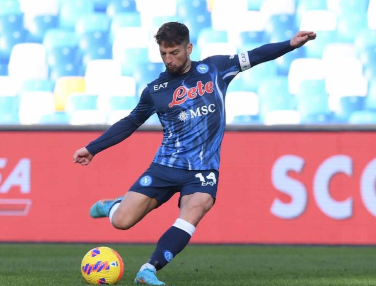 Derby senza storia: il Napoli cala il poker, Salernitana ko