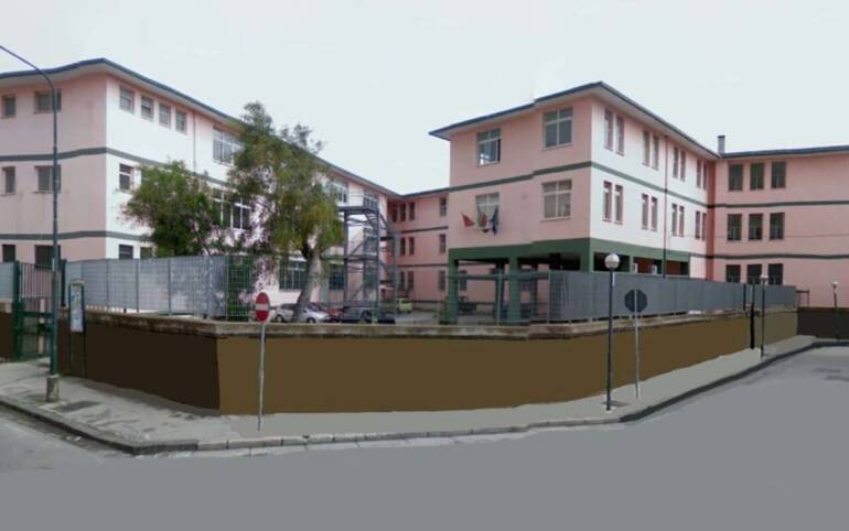 Napoli, all’istituto Da Feltre quasi tutto il personale positivo