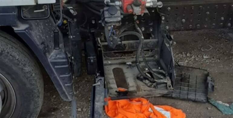 Raid nel deposito vicino alla base Nato: rubate batterie e svuotati i serbatoi dei mezzi della raccolta rifiuti