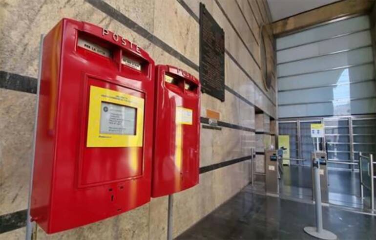 cassette rosse posta