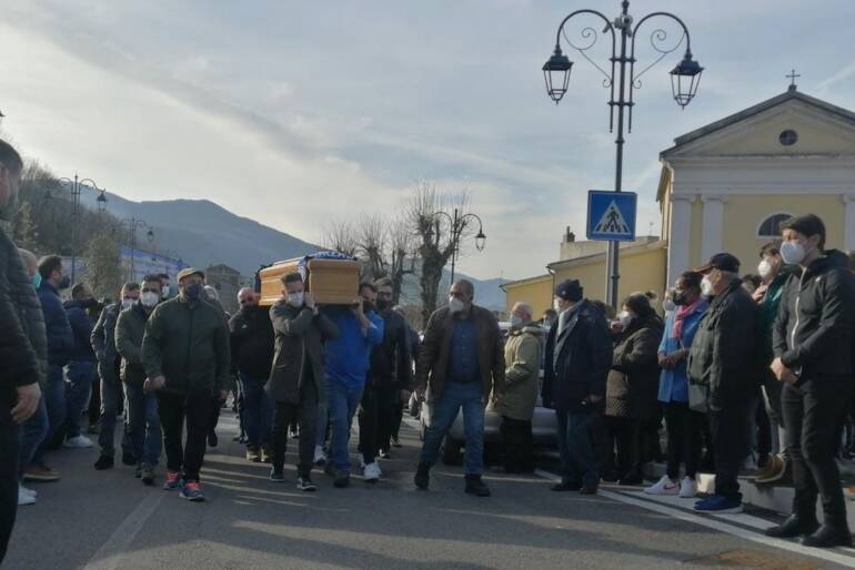 A Cervinara l’ultimo saluto a Nicola Zeppetelli