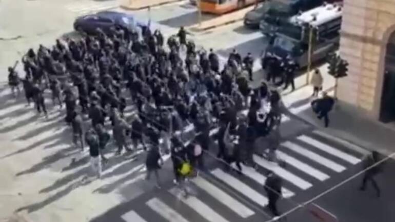 Corteo dei tifosi del Napoli a Cagliari, il caso alla Camera