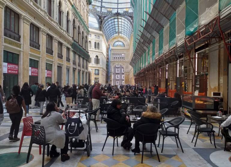 Covid in Campania: gli ospedali si continuano a liberare dagli ammalati