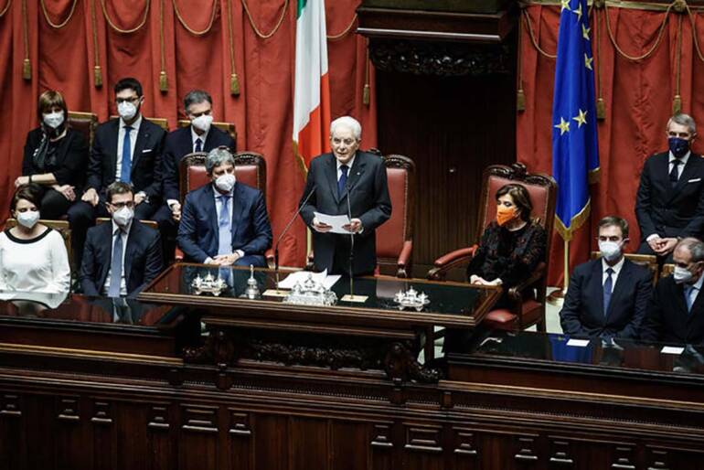 Mattarella: 55 applausi e ovazione finale di oltre 3 minuti