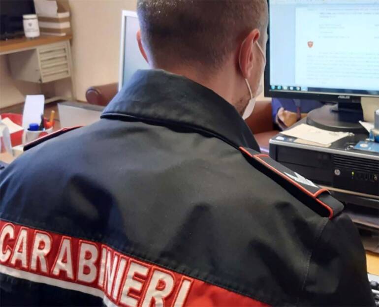 Qualiano, abusi edilizi e sversamento illecito di rifiuti: denunciato imprenditore
