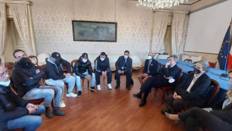 Napoli, il sindaco incontra il comitato Vele Scampia