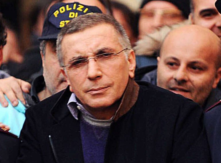 Beni confiscati alla camorra: nel complesso di Zagaria nascerà un incubatore di start-up