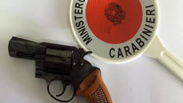 Spari di San Valentino, fermati due giovanissimi pistoleri