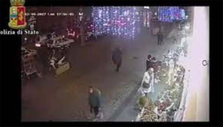 Marcianise, baby gang aggredisce 16enne: identificati sei ragazzini