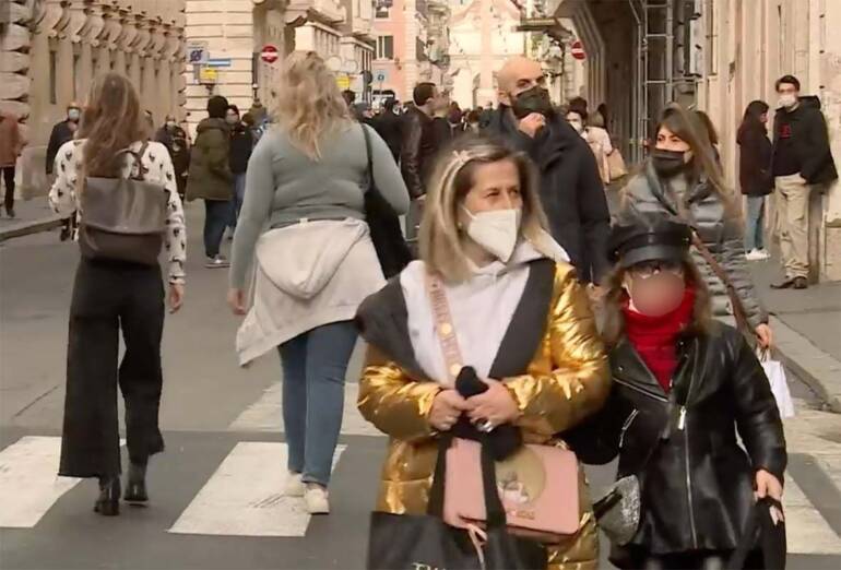 Covid in Italia: 69.278 nuovi casi, 150 morti e tasso positività al 15%
