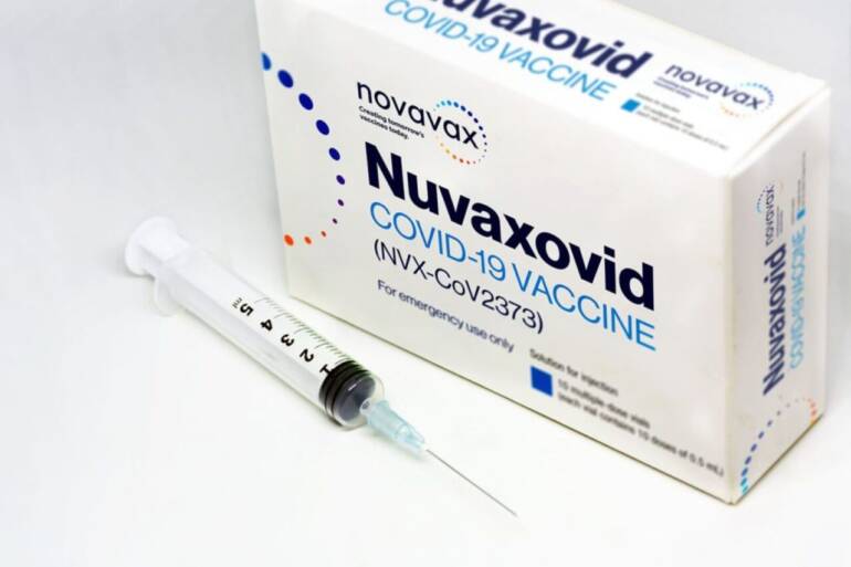 Napoli, solo 24 dosi di vaccino Novavax nella prima giornata