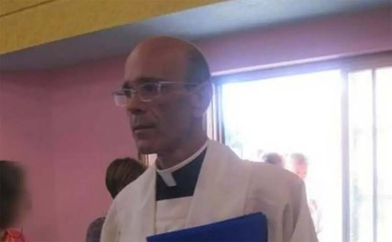 Aversa, abusi sessuali su minore: condanna confermata per don Livio Graziano