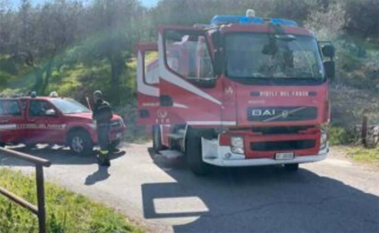 Cadavere di un uomo nudo abbandonato tra le province di Frosinone e Caserta