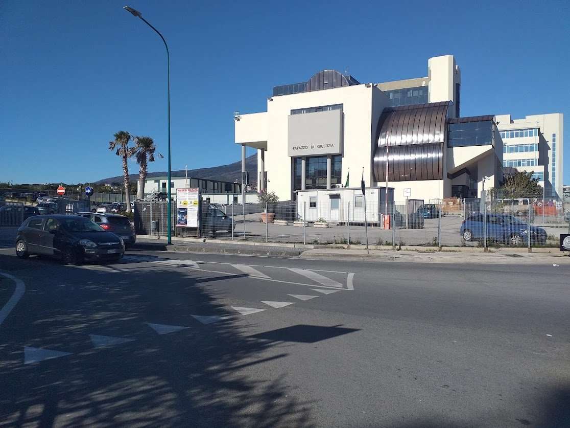 Gragnano, denuncia choc: paziente denuncia abusi e malasanità in studio odontoiatrico. “Mi hanno rovinato la vita”