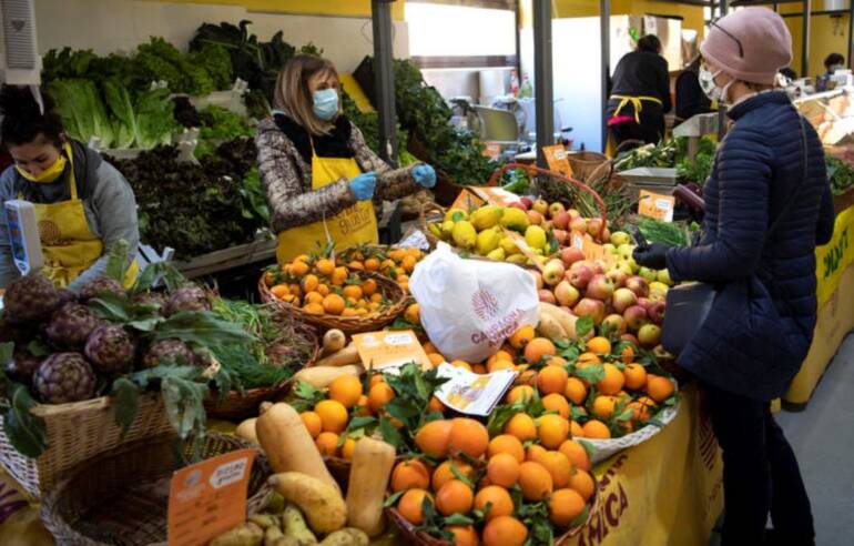 Allarme Codacons, il caro prezzi si abbatte sul pranzo di Pasqua